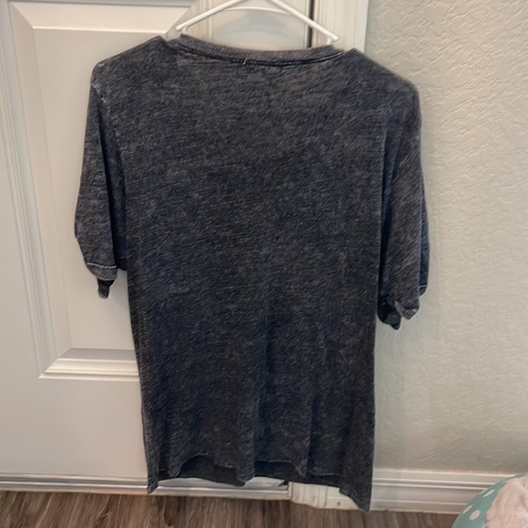 💜5/$25💜Gilded Intent top From Buckle - Picture 6 of 6